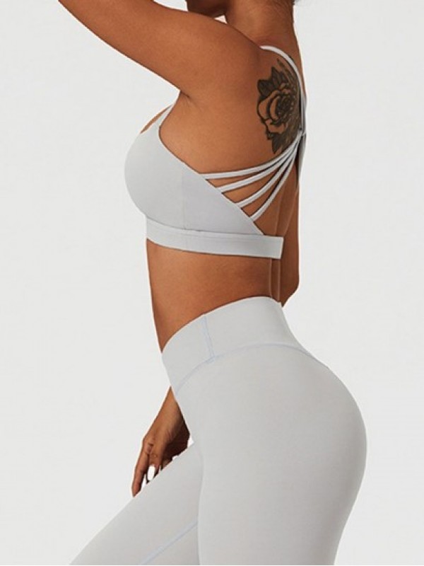 Ruched Front Strappy Twisted Back Sports Bra Ruched Front Strappy Twisted Back Sports Bra